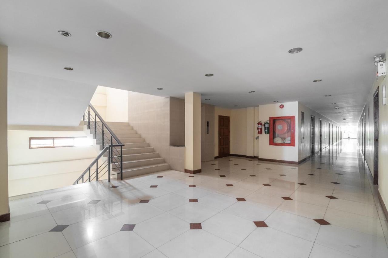 Oyo 882 The Moonlight Serviced Apartment Pattaya Luaran gambar